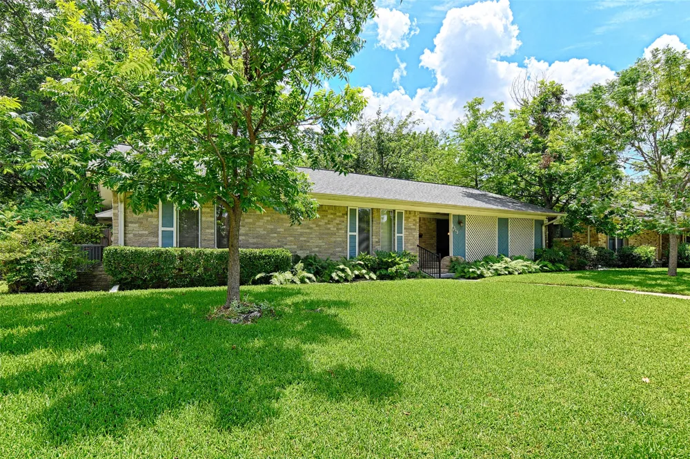 1313 Apache Drive