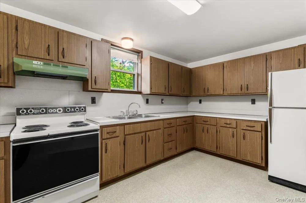 170 Atonement Avenue Garrison, NY 10516