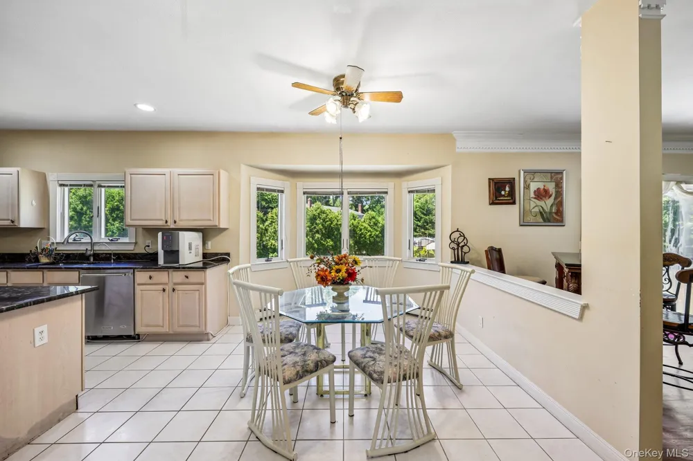 4 Penn Court East Setauket, NY 11733
