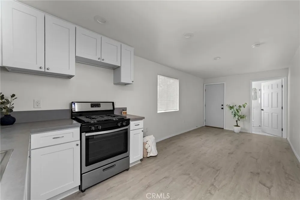 308 Pasadena Avenue Azusa, CA 91702