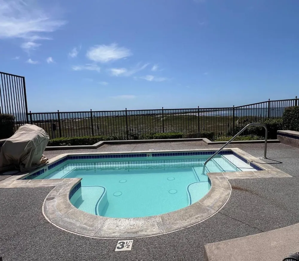 4100 Cabrillo Highway #101 Half Moon Bay, CA 94019
