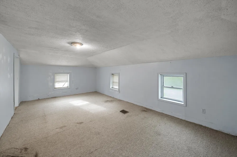 1120 Jewell Road Milan, MI 48160