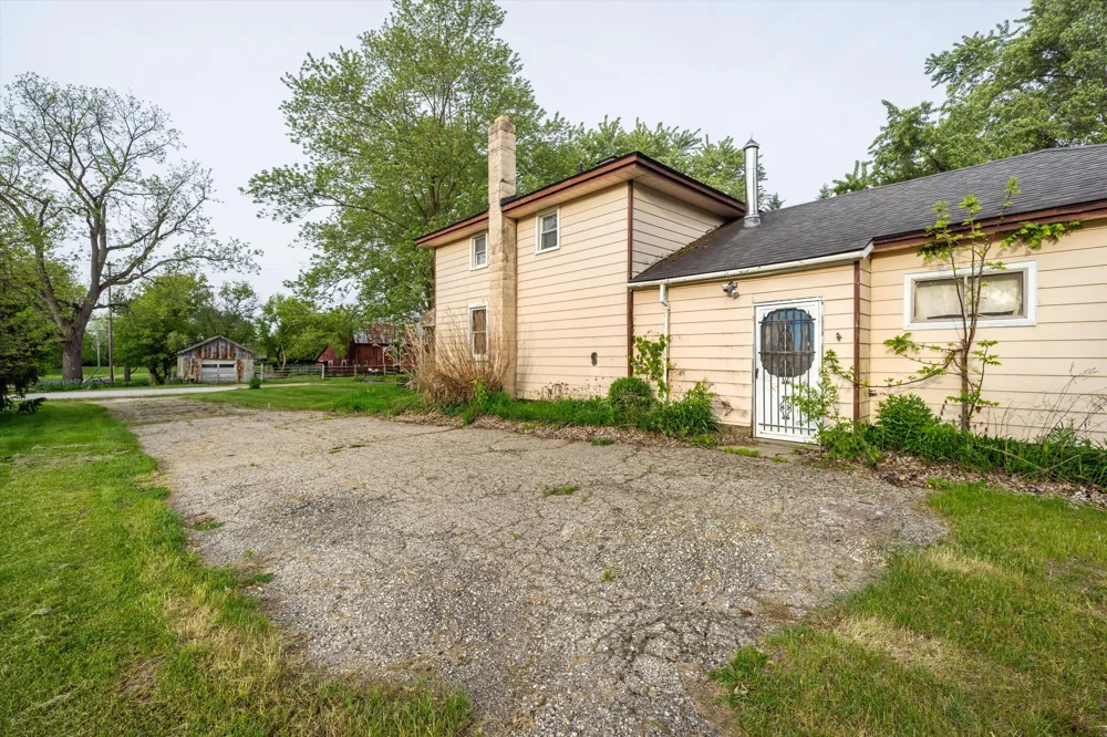 1120 Jewell Road Milan, MI 48160