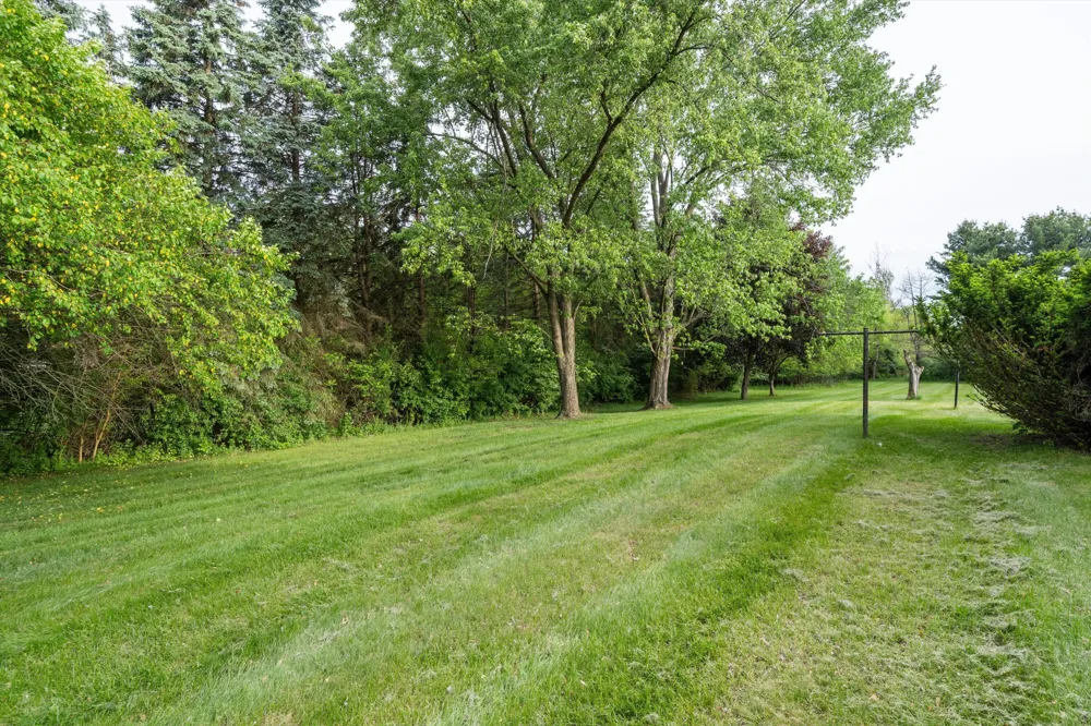 1120 Jewell Road Milan, MI 48160