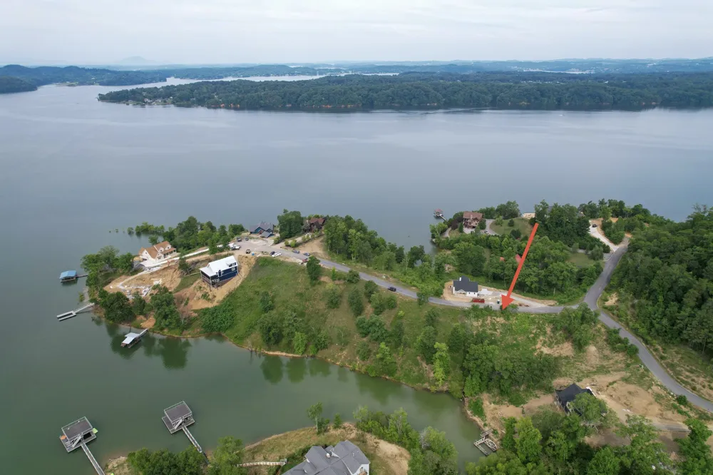 44 Stone Harbor Dr Dandridge, TN 37725