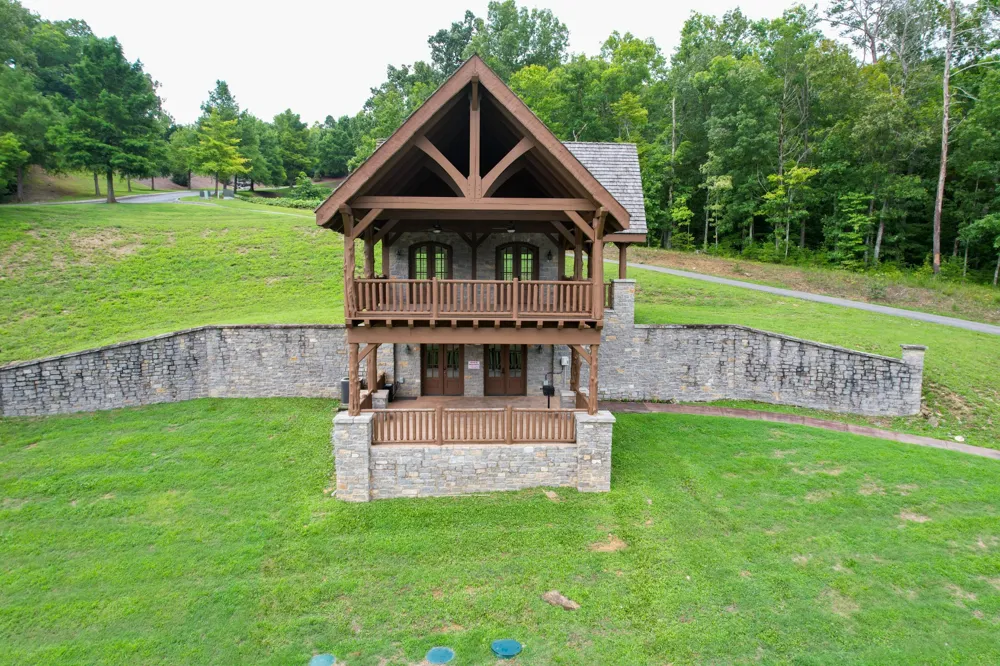 44 Stone Harbor Dr Dandridge, TN 37725