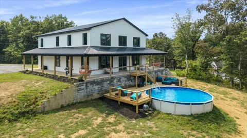 132 Hiwassee Dr