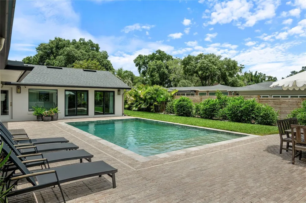 220 ADAMS DRIVE Maitland, FL 32751