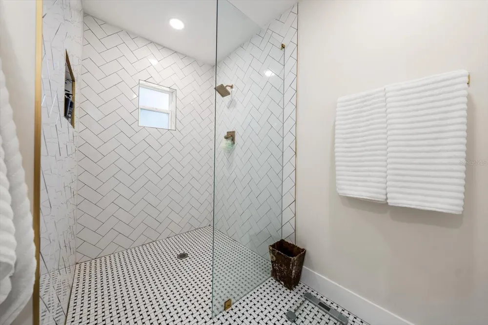 1736 GOLF VIEW DRIVE Belleair, FL 33756
