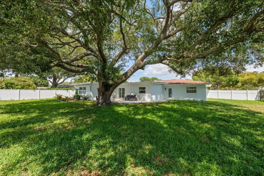 1736 GOLF VIEW DRIVE Belleair, FL 33756