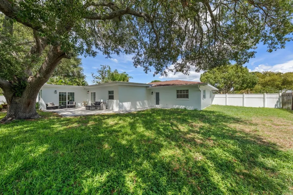 1736 GOLF VIEW DRIVE Belleair, FL 33756