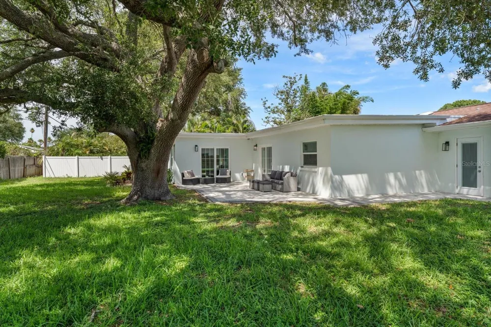 1736 GOLF VIEW DRIVE Belleair, FL 33756