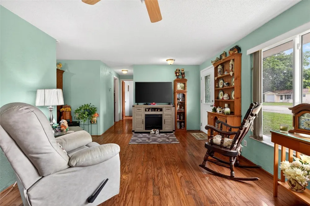 201 POINCIANA AVENUE Port Orange, FL 32127