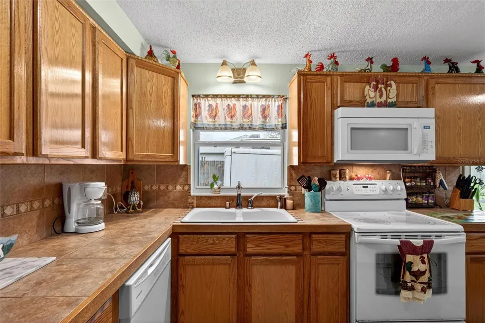 201 POINCIANA AVENUE Port Orange, FL 32127
