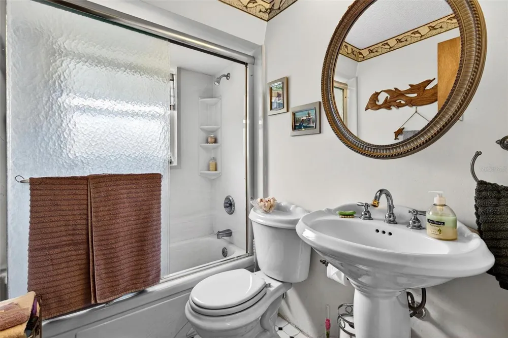 201 POINCIANA AVENUE Port Orange, FL 32127