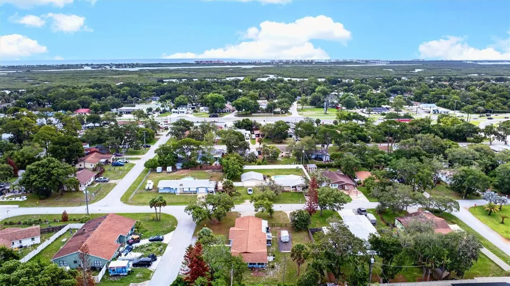 201 POINCIANA AVENUE Port Orange, FL 32127