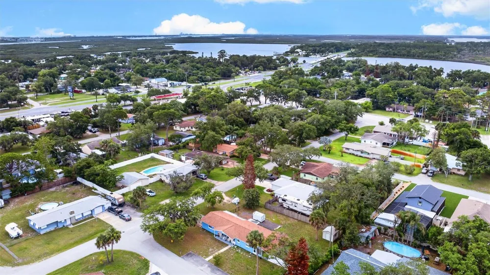 201 POINCIANA AVENUE Port Orange, FL 32127