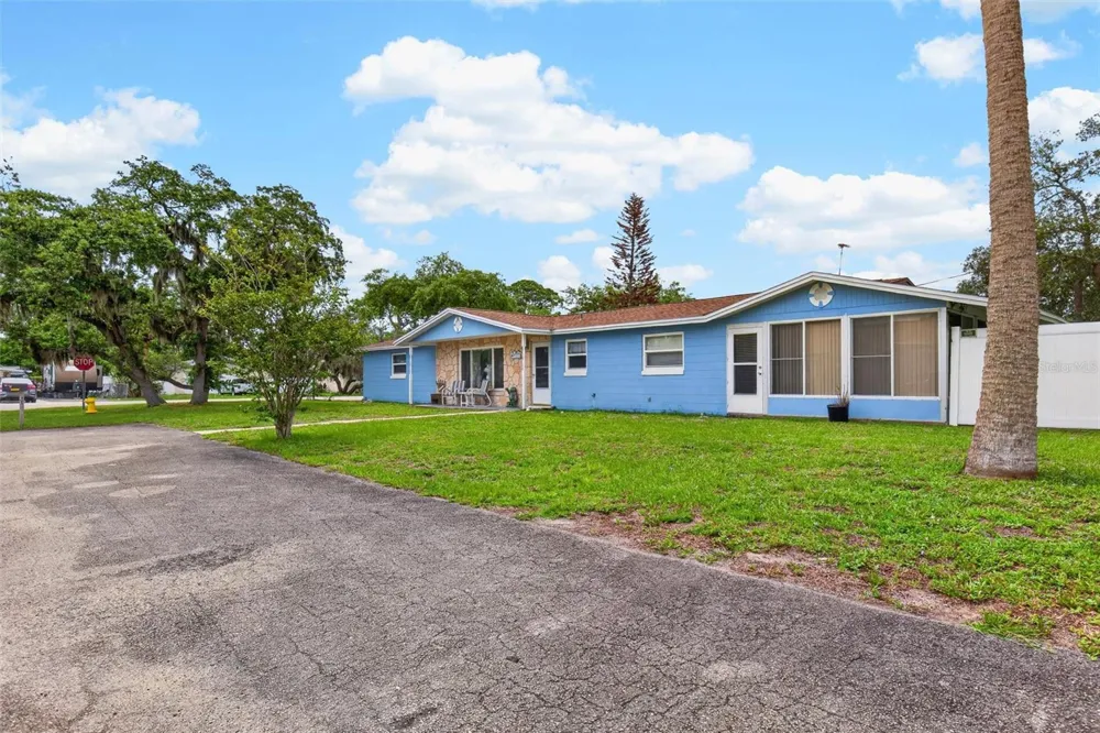 201 POINCIANA AVENUE Port Orange, FL 32127