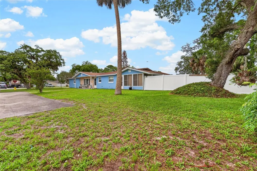 201 POINCIANA AVENUE Port Orange, FL 32127