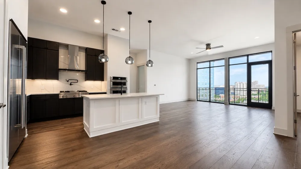 3330 Oak Grove Avenue #1307