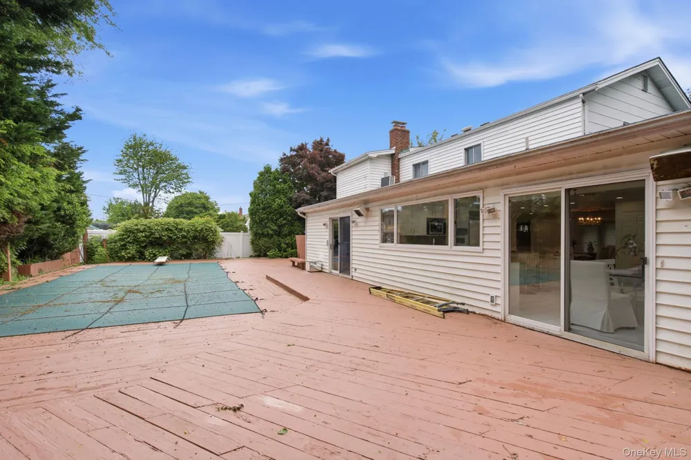 74 Rockland Drive Jericho, NY 11753