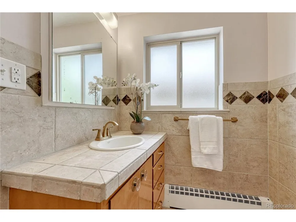 2280 Newland Street Edgewater, CO 80214