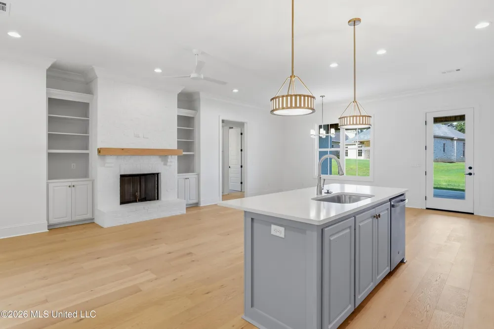 160 Bronson Bend Flowood, MS 39232