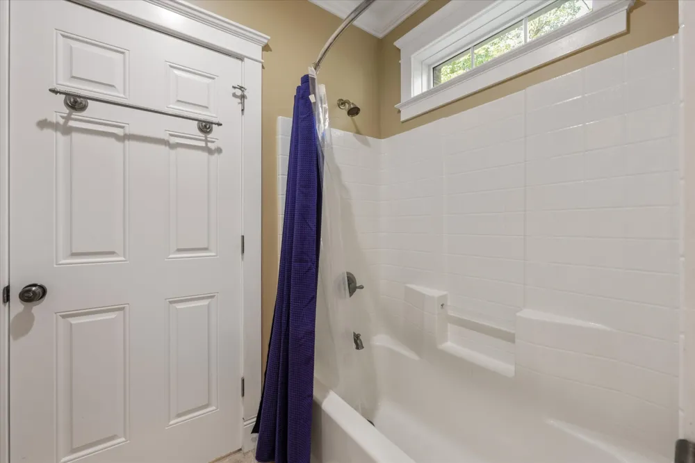 2177 Riverview Dr Dandridge, TN 37725