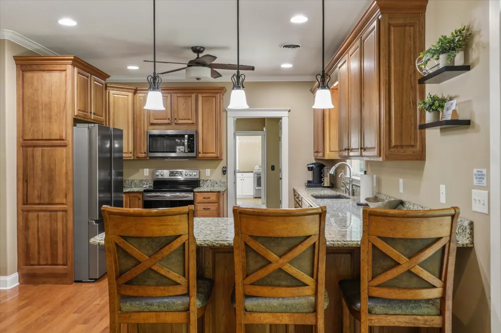 2177 Riverview Dr Dandridge, TN 37725