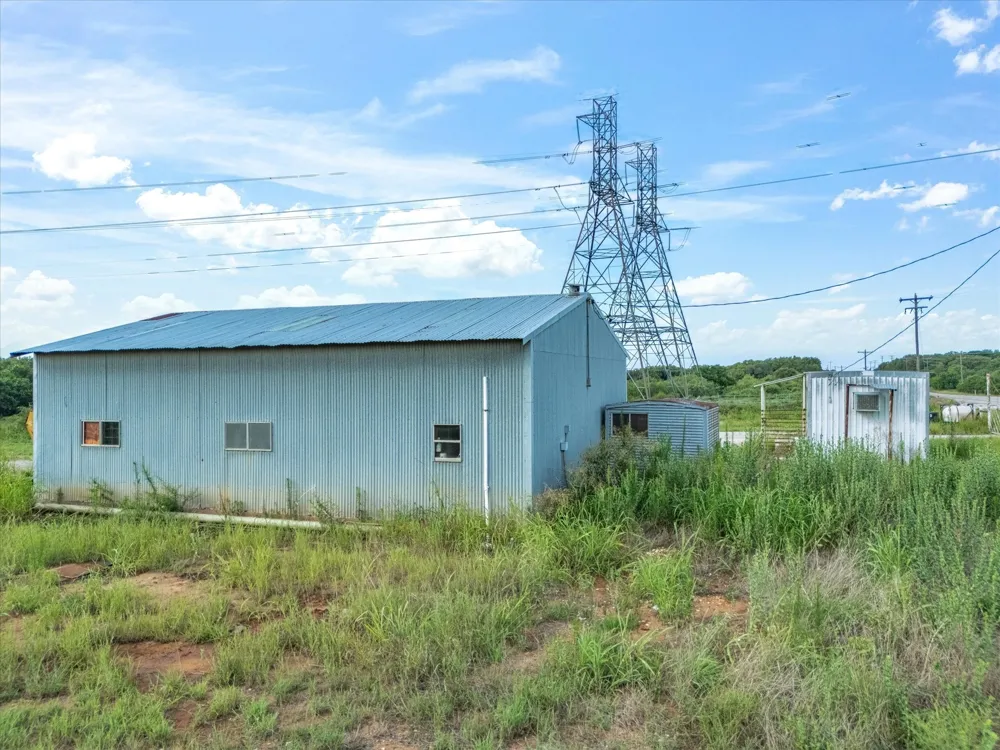 S Hwy 59 Bowie, TX 76230