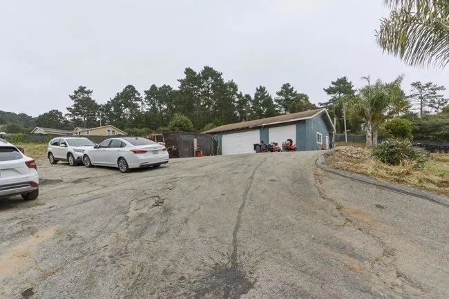 5925 Briarcliff Terrace Watsonville, CA 95076