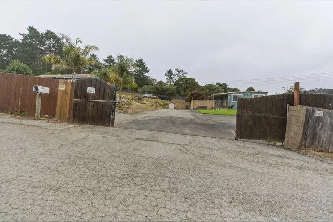 5925 Briarcliff Terrace Watsonville, CA 95076
