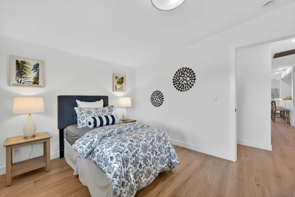 944 White Drive Santa Clara, CA 95051