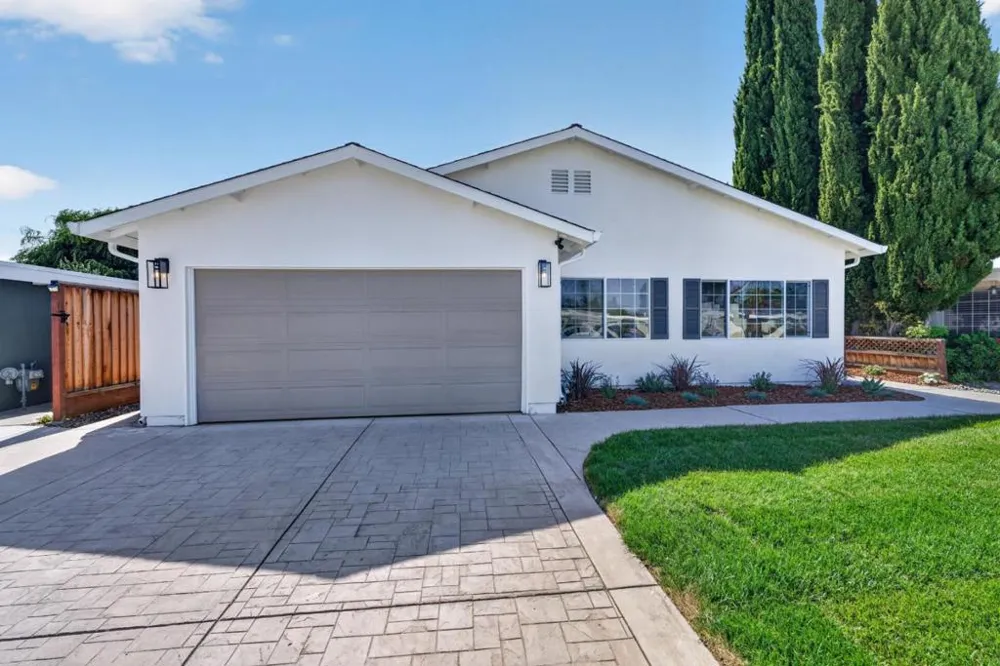 944 White Drive Santa Clara, CA 95051