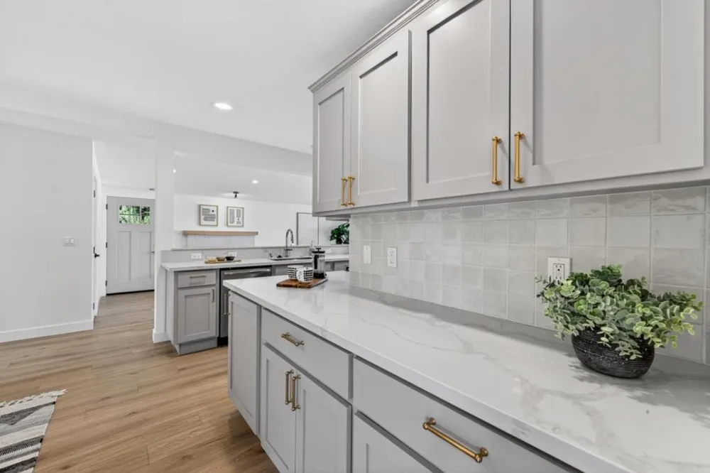944 White Drive Santa Clara, CA 95051