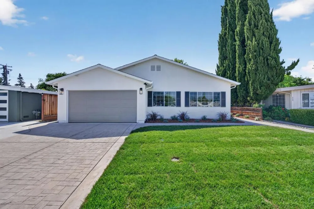 944 White Drive Santa Clara, CA 95051