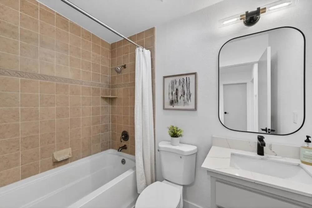944 White Drive Santa Clara, CA 95051