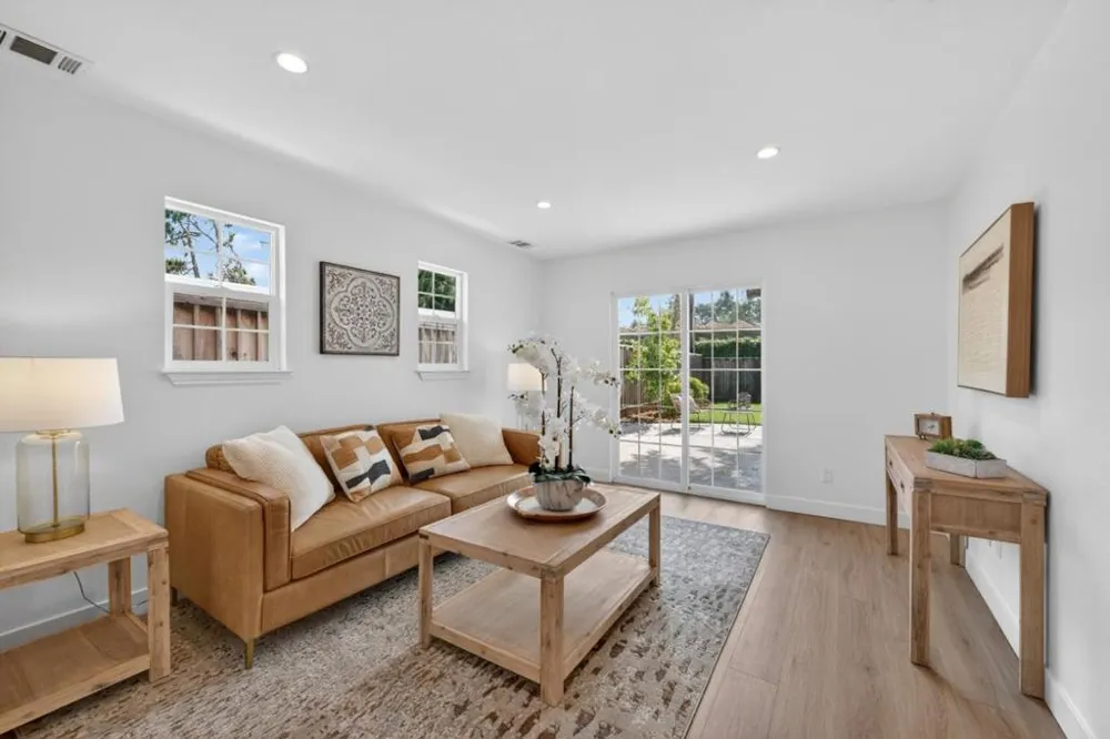 944 White Drive Santa Clara, CA 95051