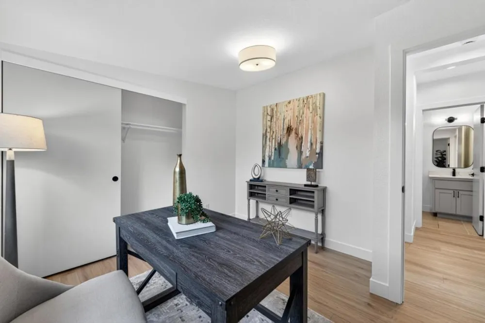 944 White Drive Santa Clara, CA 95051