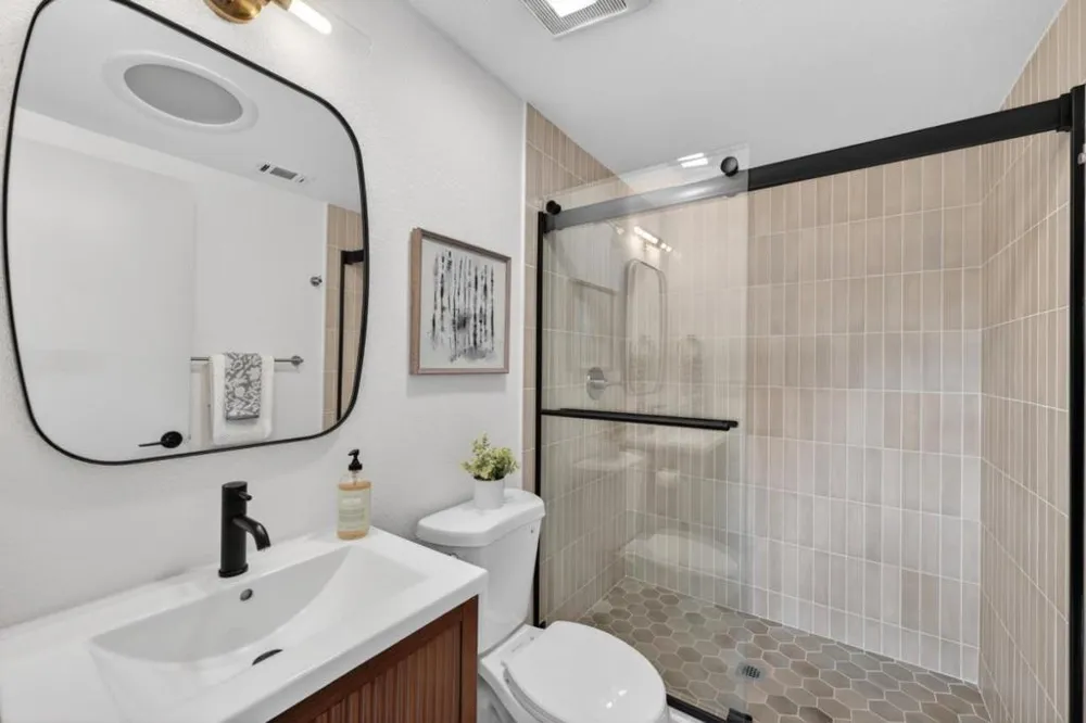 944 White Drive Santa Clara, CA 95051