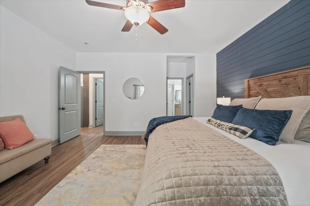 1925 Harbor Ln Dandridge, TN 37725