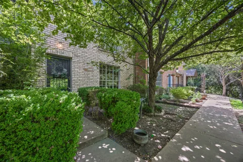 1904 Rosetti Drive #109