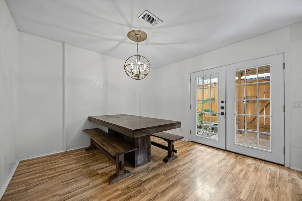 1904 Rosetti Drive #109 Austin, TX 78752
