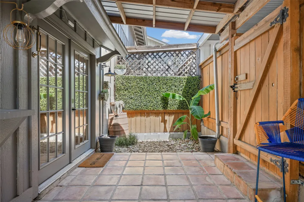 1904 Rosetti Drive #109 Austin, TX 78752