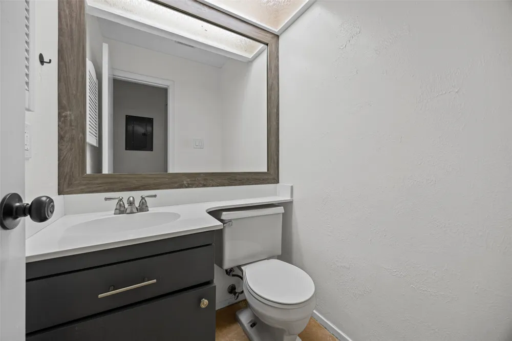1904 Rosetti Drive #109 Austin, TX 78752