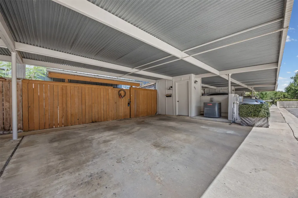 1904 Rosetti Drive #109 Austin, TX 78752