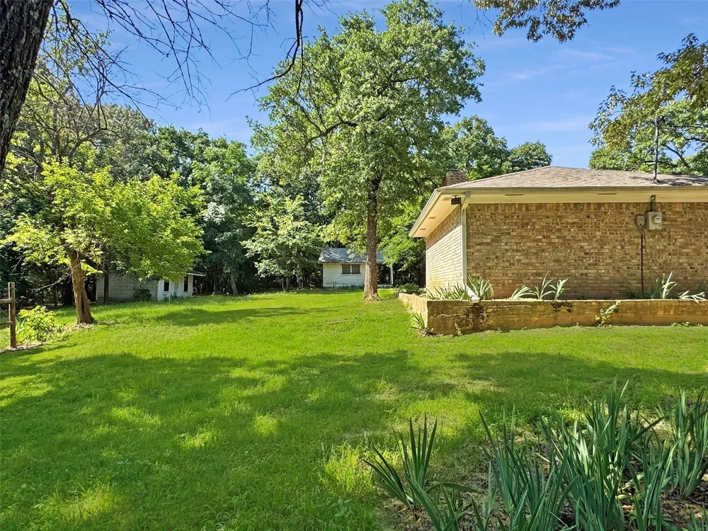3870 County Road 45080 Arthur City, TX 75411