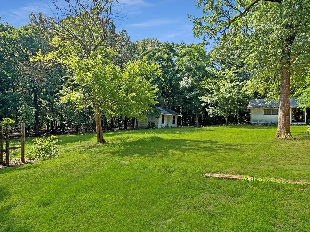 3870 County Road 45080 Arthur City, TX 75411