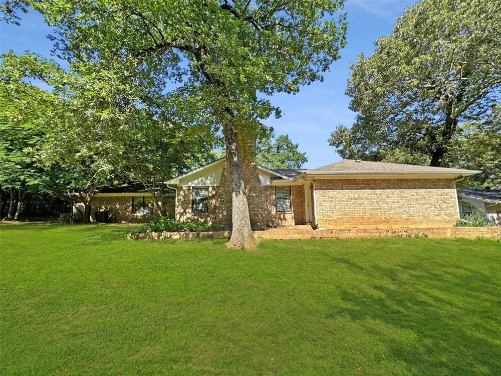 3870 County Road 45080 Arthur City, TX 75411