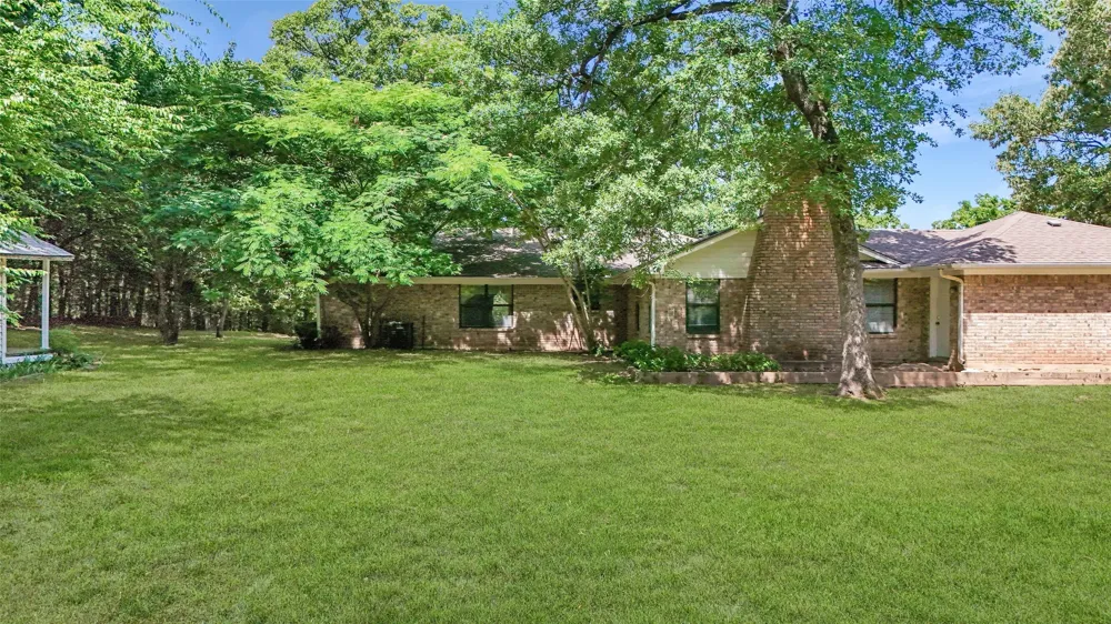 3870 County Road 45080 Arthur City, TX 75411